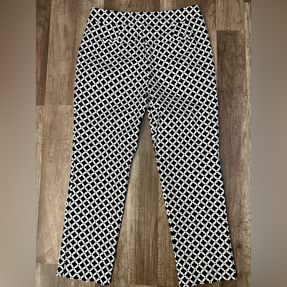 Dana Buchman Black and White Patterned Pants, Size 8 - Picture 2 of 10